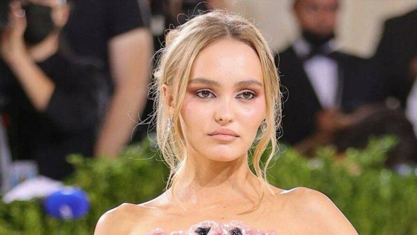 Johnny Depp Daughter: Who is Johnny Wife or Mother of Lily-Rose Depp ...