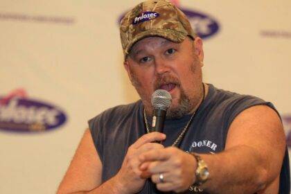 Why Is Larry The Cable Guy Die Trending