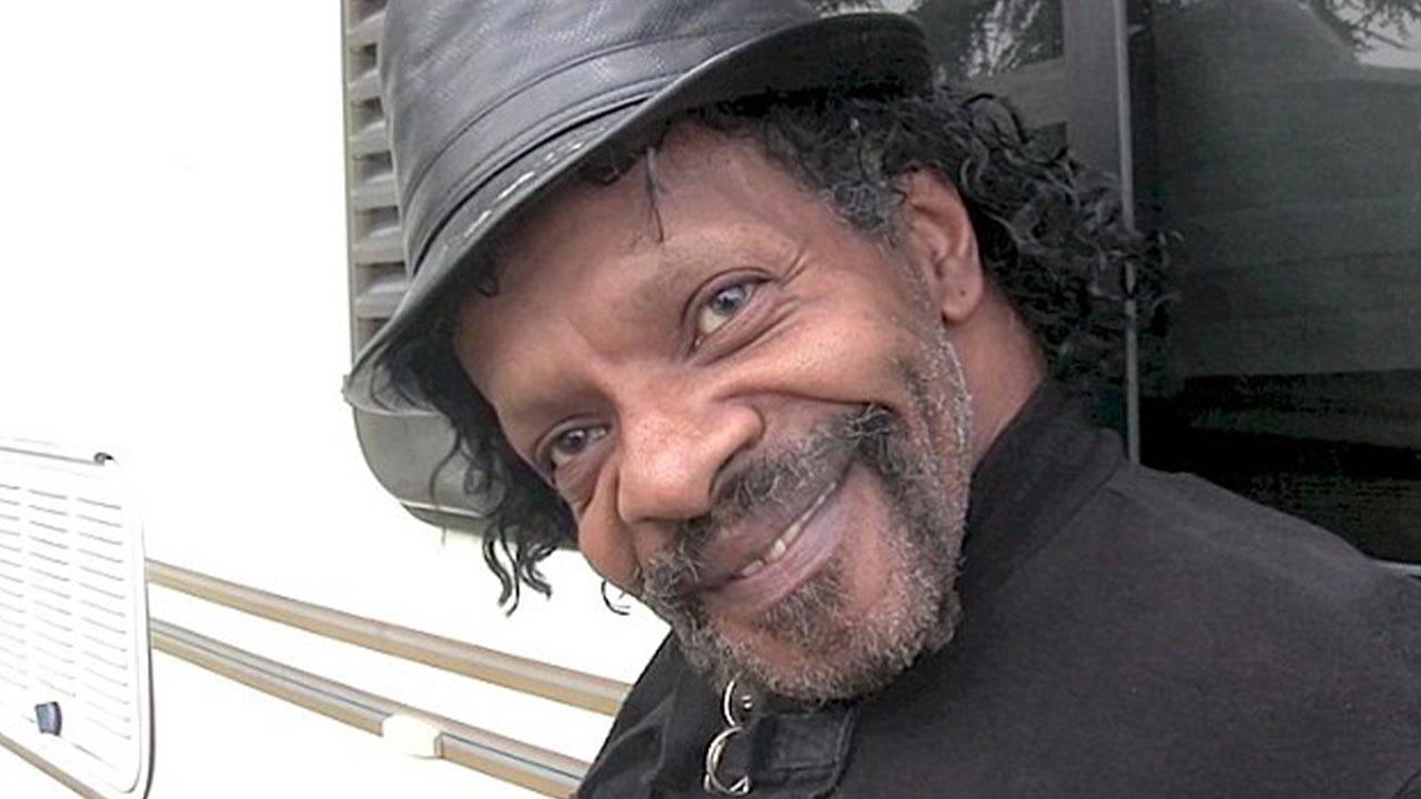 Is Sly Stone Still Alive Know Age