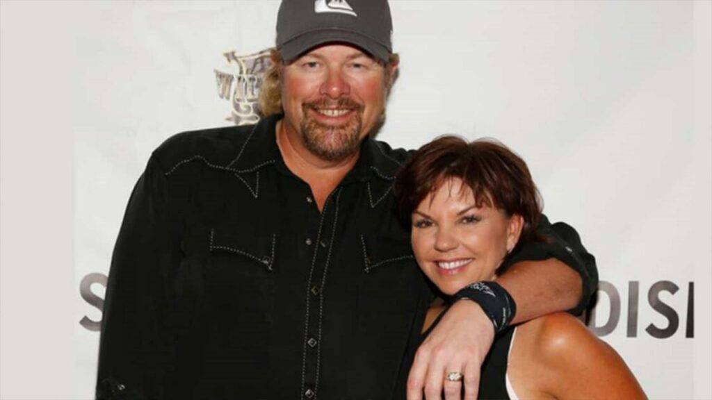 Who Is Toby Keith Married To