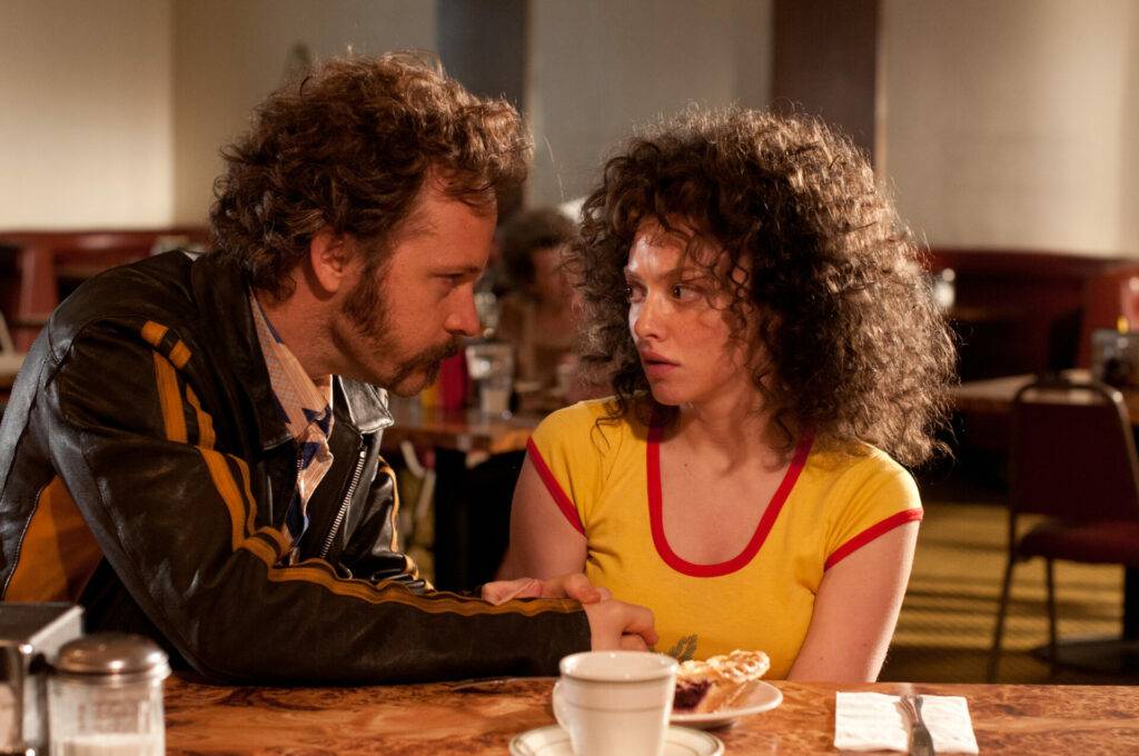 Peter Sarsgaard As Chuck Traynor And Amanda Seyfried As Linda Lovelace In Lovelace Credit Dale Robinette