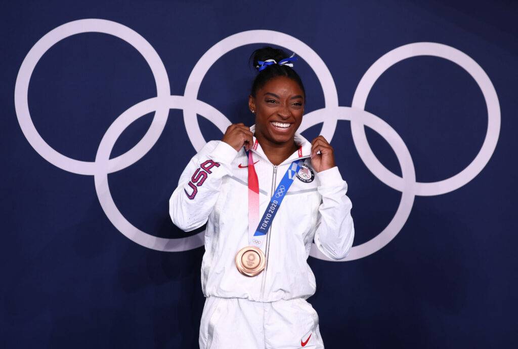 Simone Biles Husband Jonathan Owens, Simone Biles Olympics Medals, Who