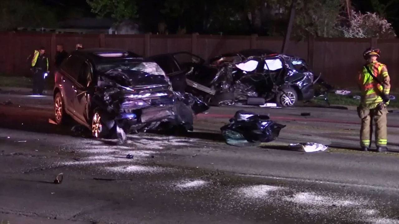 4 Teens Killed In Car Crash