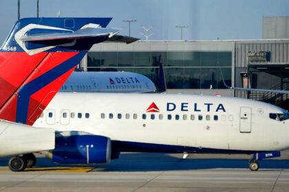 Delta Boeing Plane