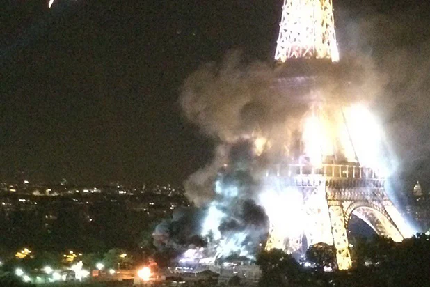 Eiffel Tower Burn Down Fake Image