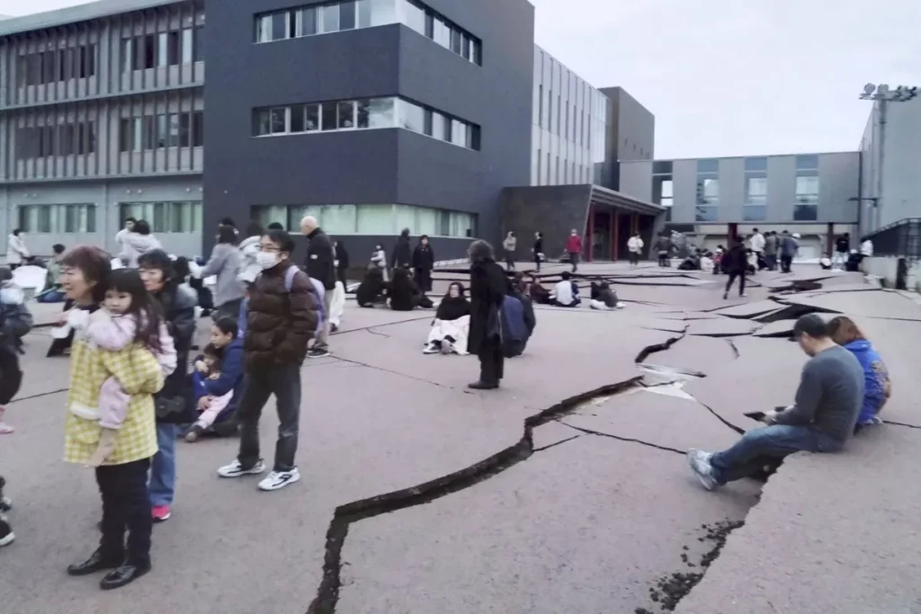 Footage Of Japan Earthquake