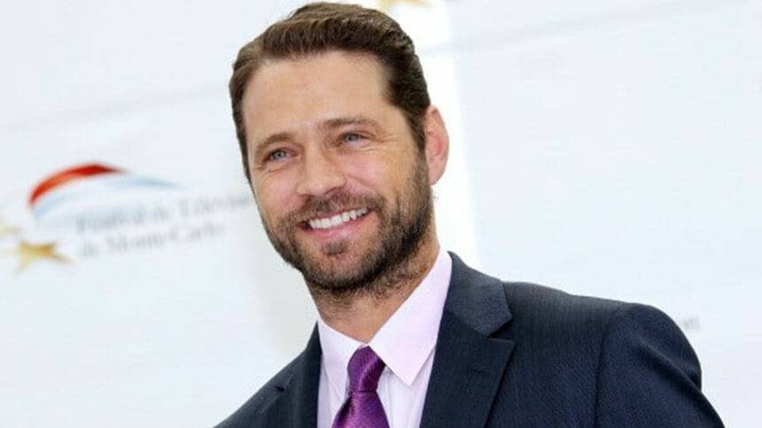 Jason Priestley Net Worth: Jason Priestleys New CW Show Wild Cards