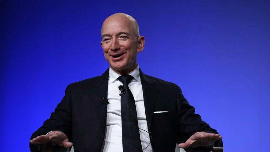 Jeff Bezos and Lauren Sanchez Relationship: Meet Jeff Bezos's New ...