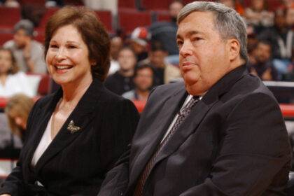 Jerry Krause Chicago Bullss Wife