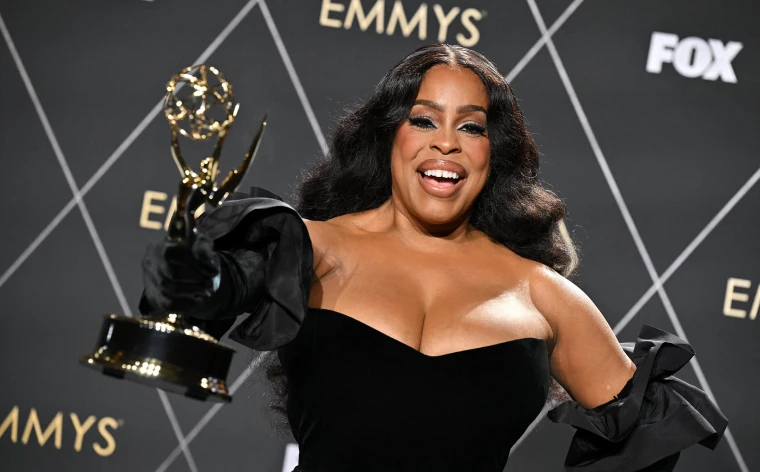Niecy Nash Betts Advices at Emmy Awards 2023, Niecy Nash and Jessica Betts Relationship - NAYAG Today