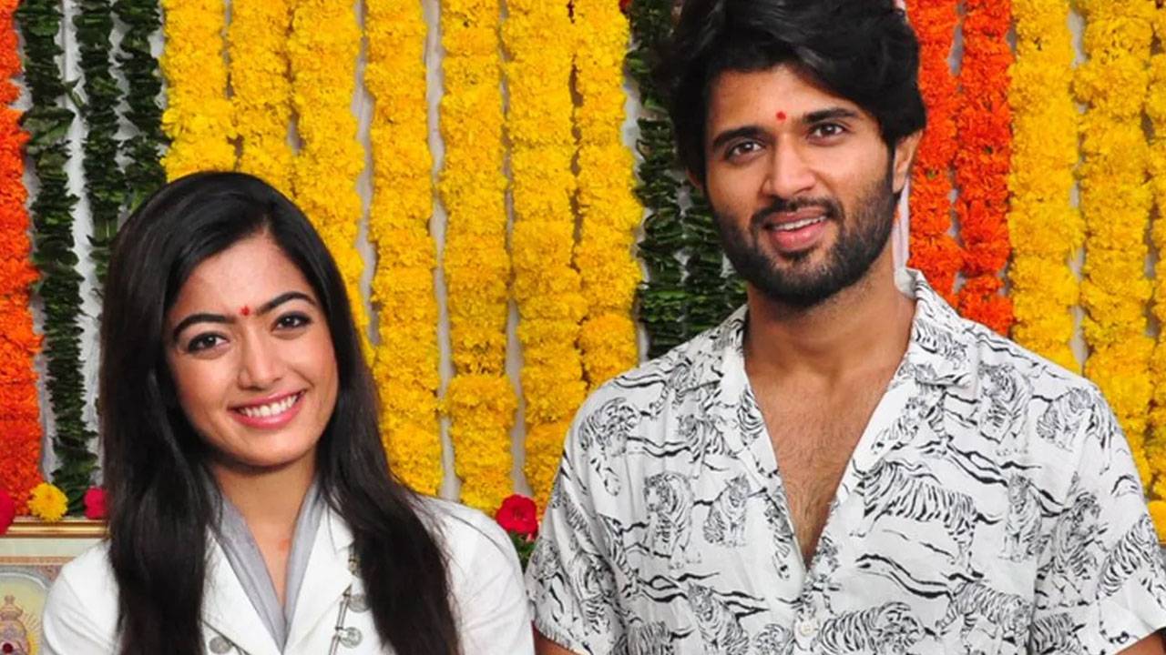 Rashmika Mandanna And Vijay Deverakondas Engagement