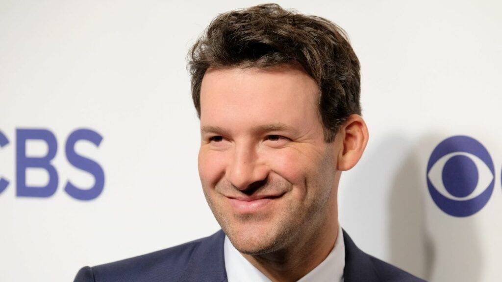 Tony Romo, long-term deal with CBS Sport [source]