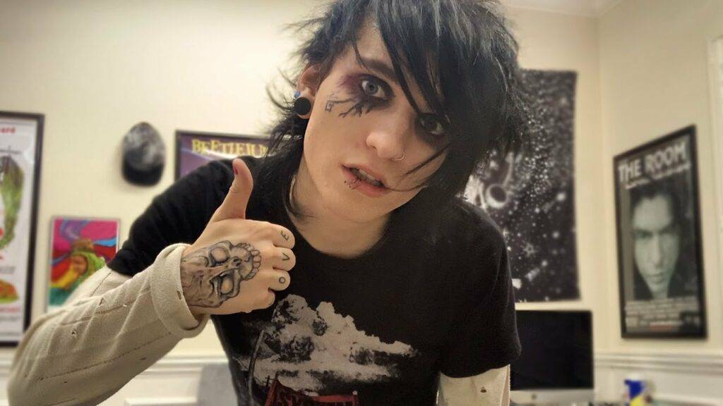  Johnnie Guilbert, Bedroom