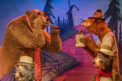 N13 Disney World Country Bear Jamboree