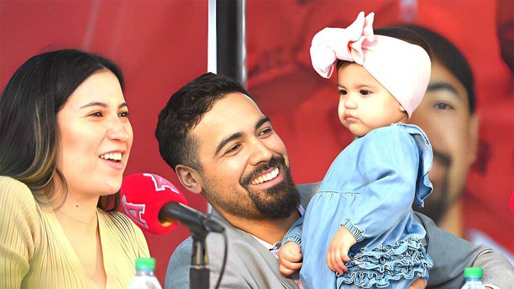 Anthony Rendon with his wife Amanda and daughter Emma 