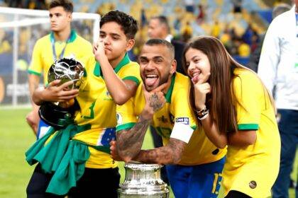 Dani Alves With Kids