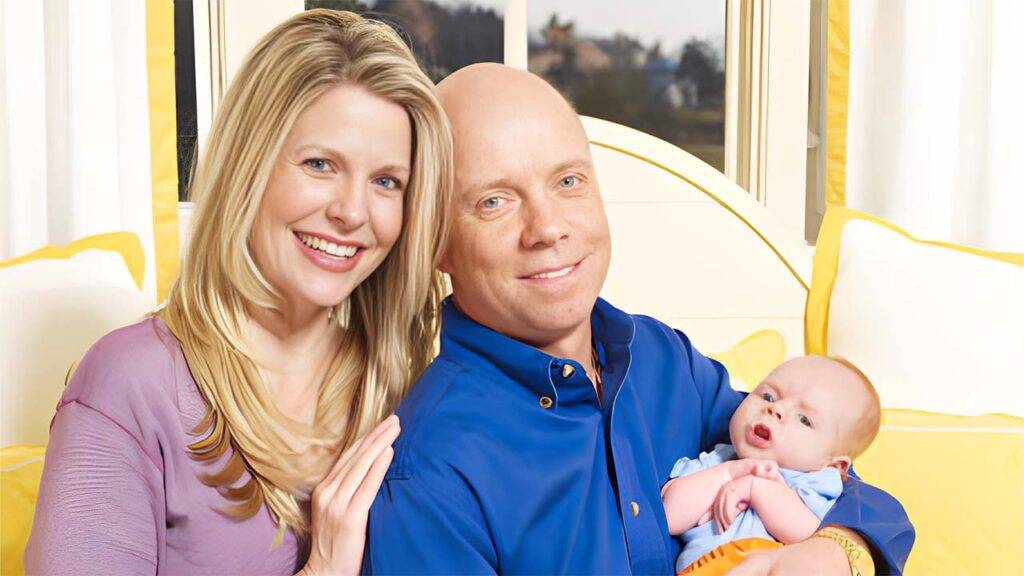 Tracie and Scott Hamilton with son Maxx at home in Nashville, Tennessee