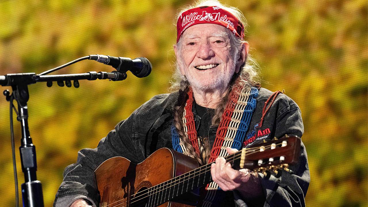 Is Willie Nelson Still Alive? Did Willie Nelson Pass Away? Know Willie