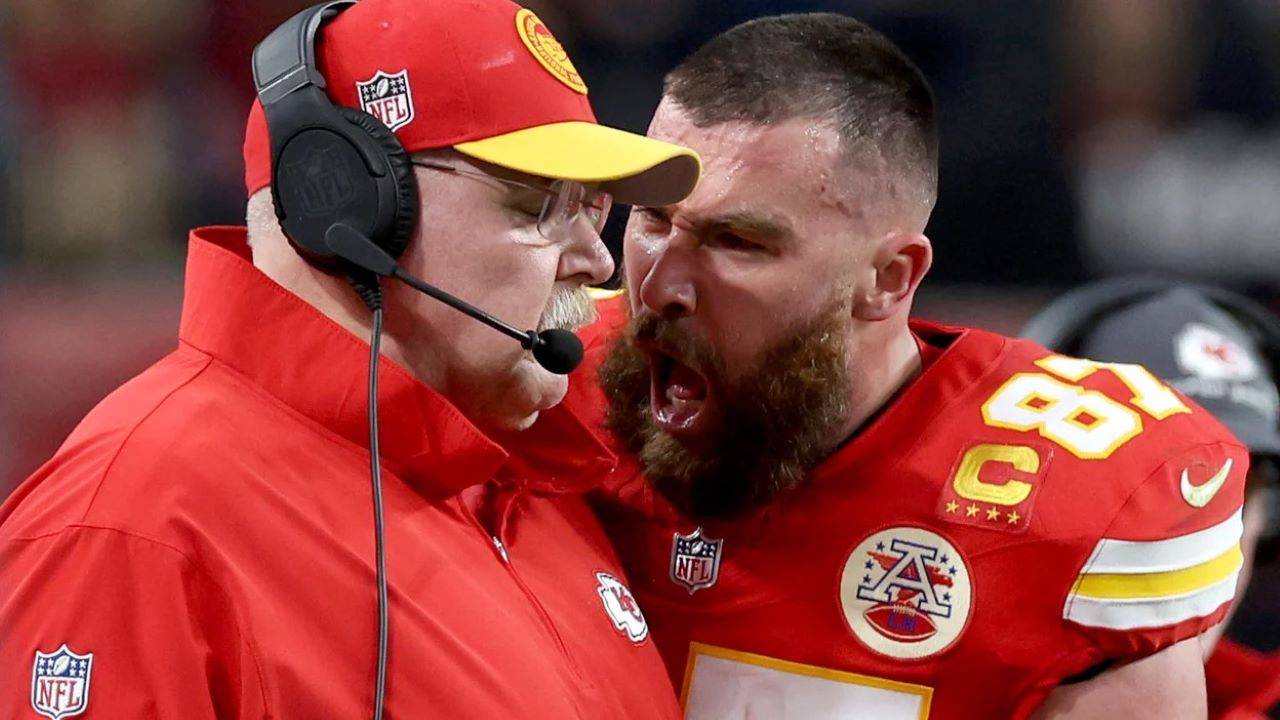 Travis Kelce Yelling At Andy Reid Super Bowl