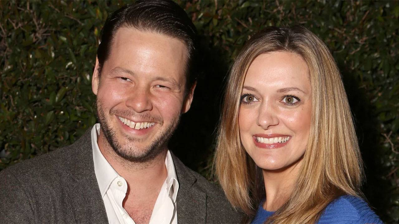 Ike Barinholtz And Wife Erica Hanson